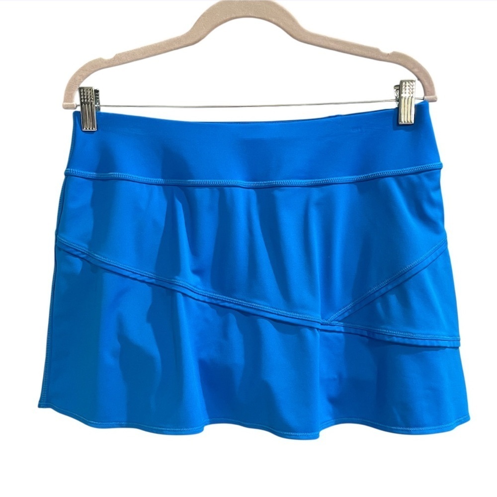 Athleta Asymmetrical Blue Skater Skirt with built in shorts SZ MEDIUM